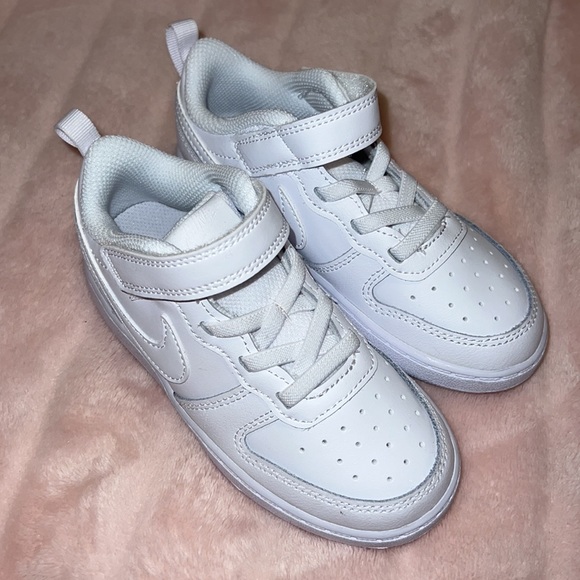 NWOT NIKE kids airforces - Picture 2 of 4